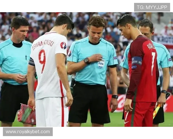 FIFA官方：世界杯决赛将举行中场秀表演，流行天后麦当娜领衔阵容_2